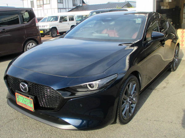 MAZDA3